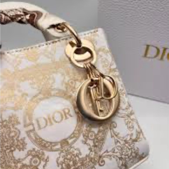 Dior Cream and Brown Mini Bag with box GWP - Picture 2 of 2